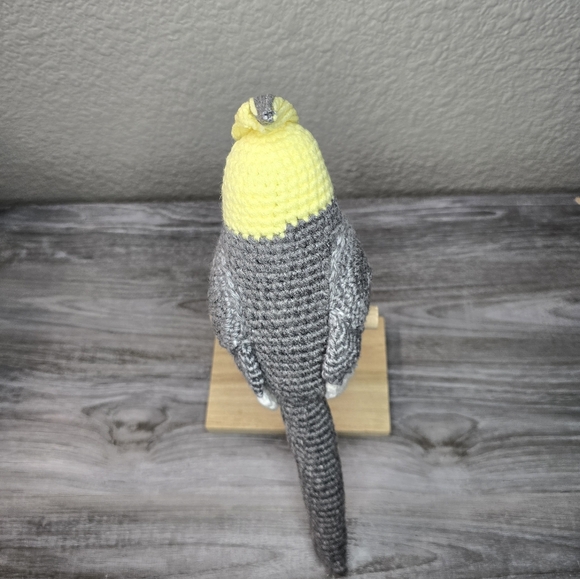 Handmade crochet cockatiel - Picture 8 of 11